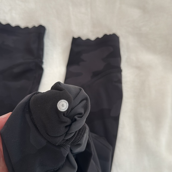 Lululemon Align Camo Tights Scalloped hem - Picture 10 of 10